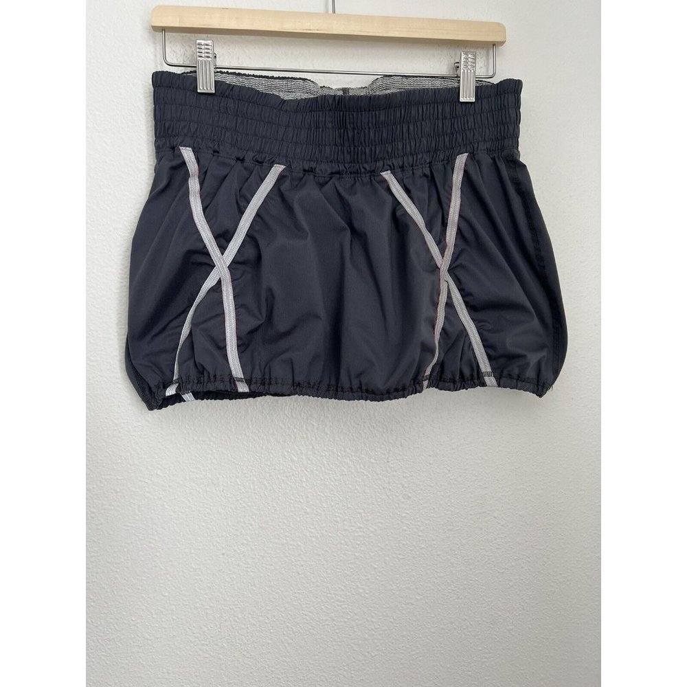 LULULEMON 8 Light Up Skirt Coal Biking Cycle Padded Rare Cycling Gray Excellent